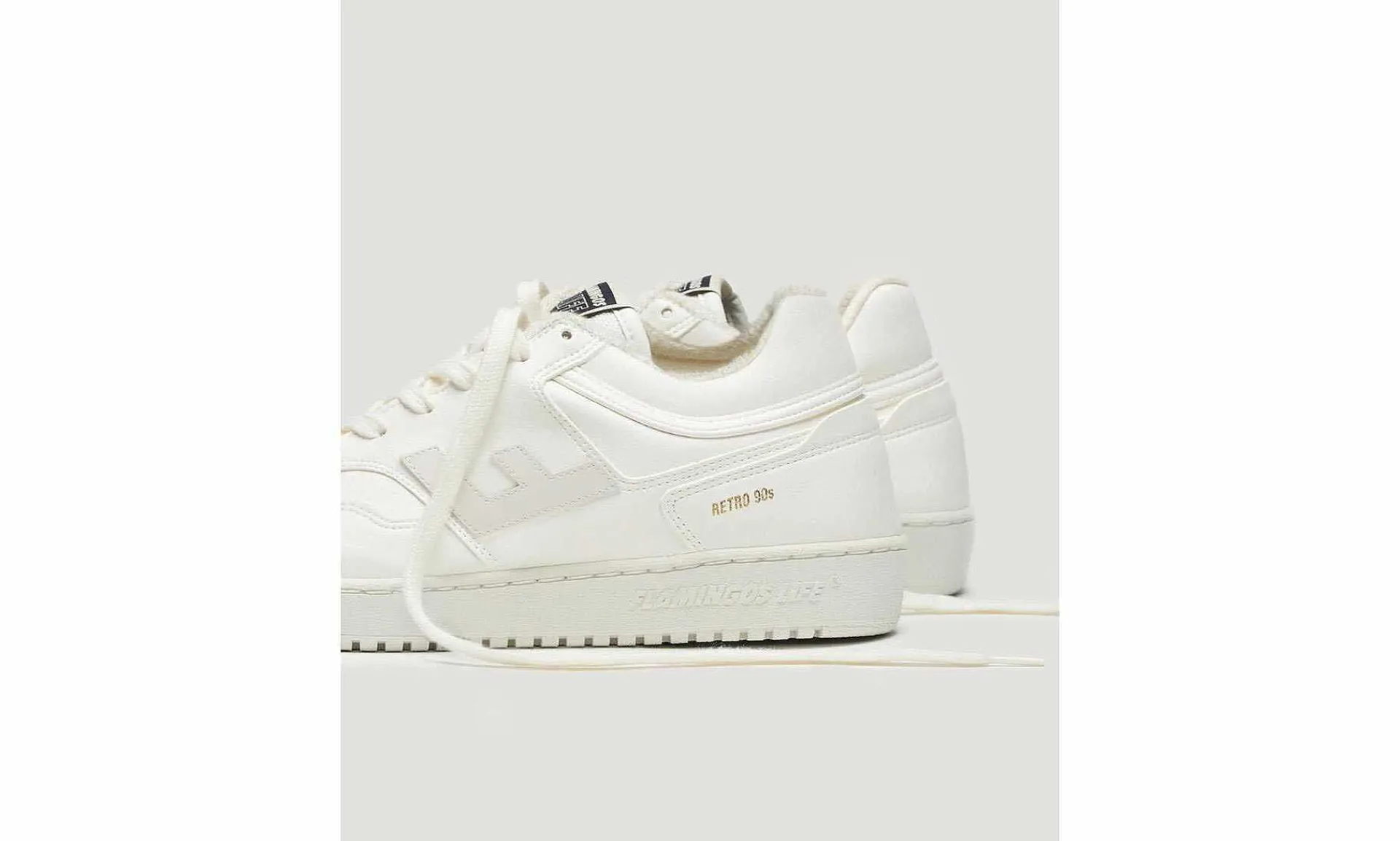 Damen Flamingos Life Retro 90S All White